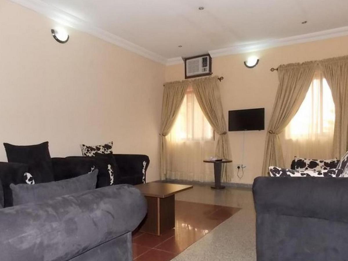 Room In Lodge - Ambience Hotels Abujahome For Leisure And Business Travellers Exterior foto