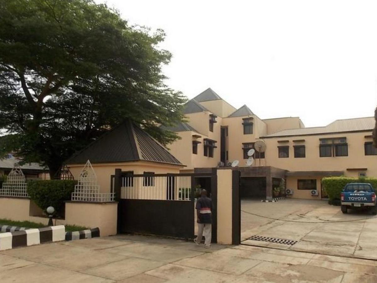 Room In Lodge - Ambience Hotels Abujahome For Leisure And Business Travellers Exterior foto