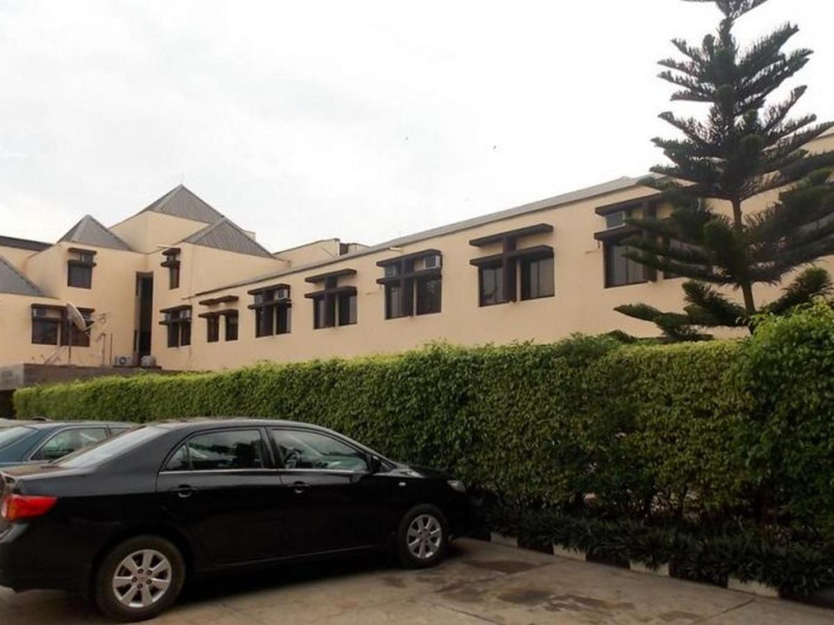Room In Lodge - Ambience Hotels Abujahome For Leisure And Business Travellers Exterior foto